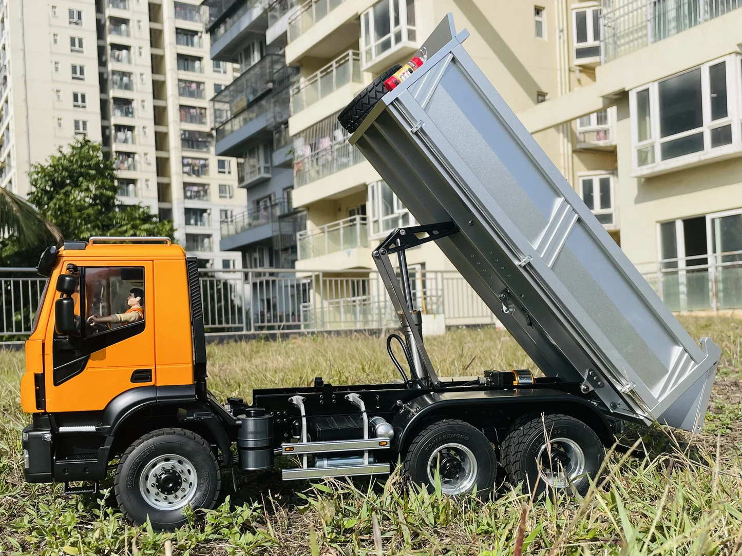 MABE MODO 1 14 6×6 Iveco Wheel Reducing Lock.png