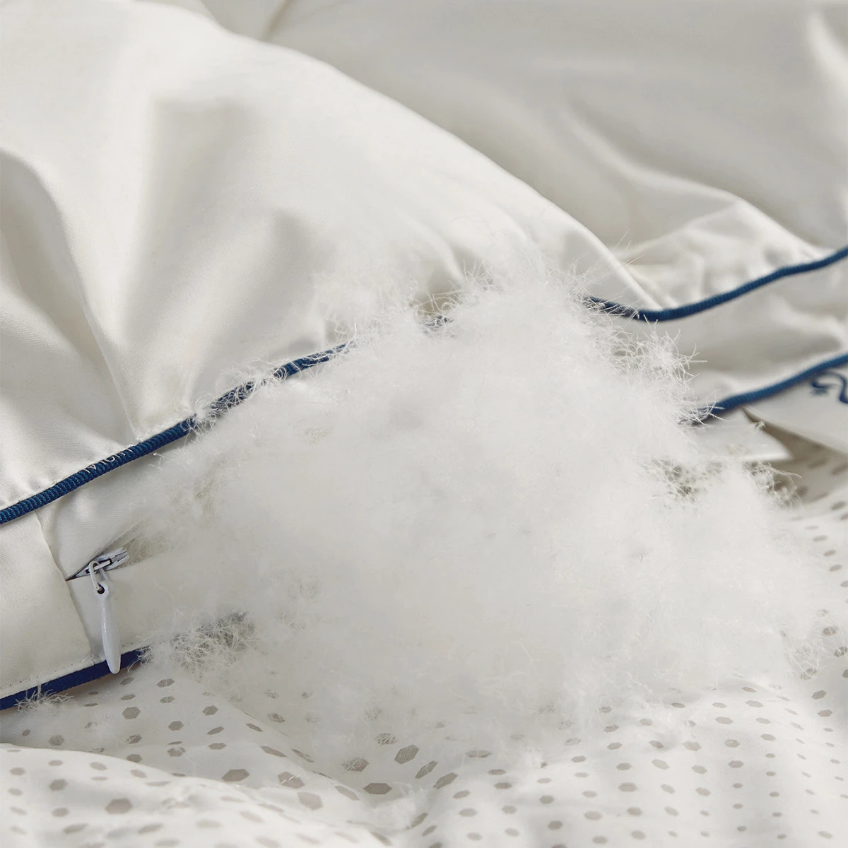 罗莱 W-伊格鲁·控温95白鹅绒冬被-Pro-15.jpg