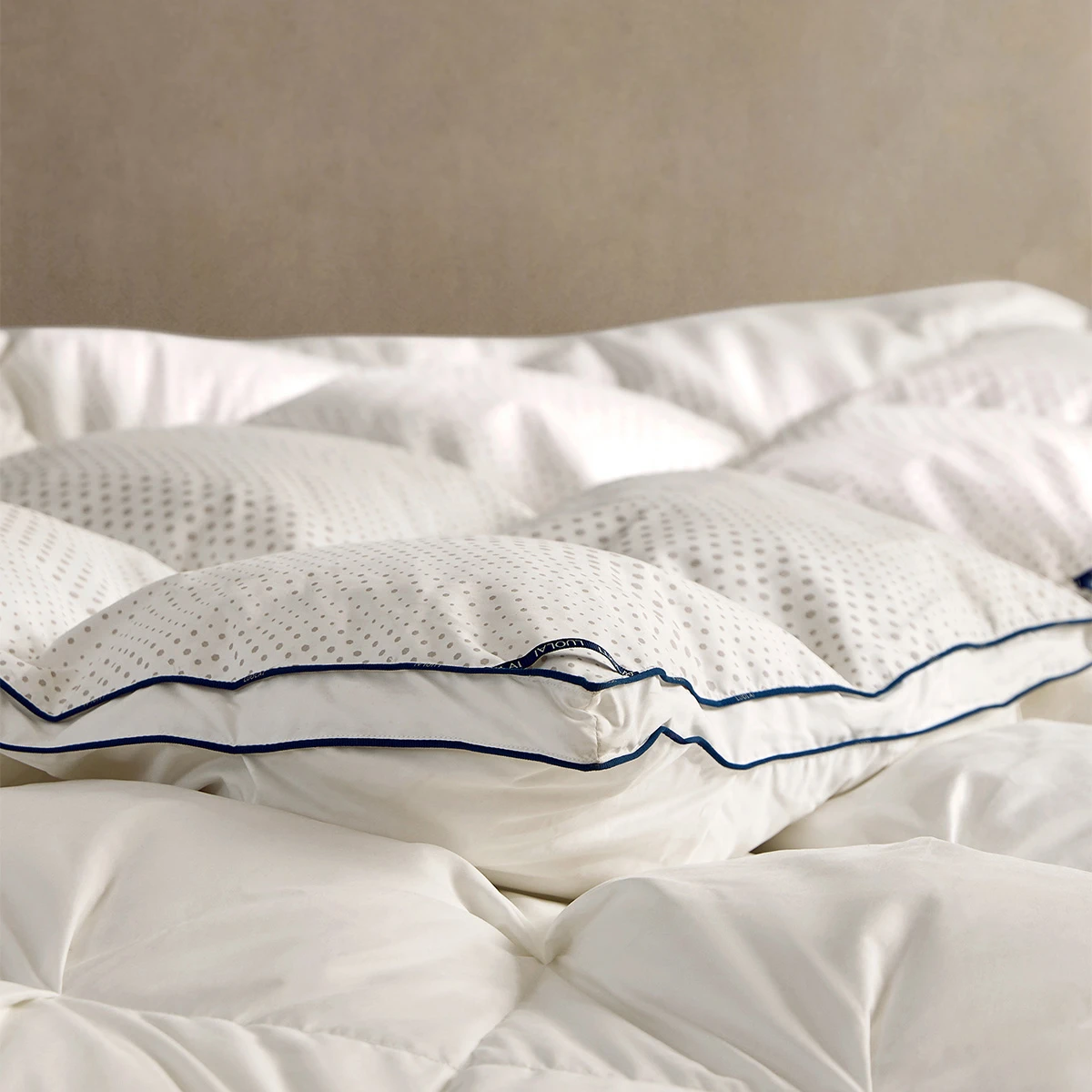 罗莱 W-伊格鲁·控温95白鹅绒冬被-Pro-7.jpg