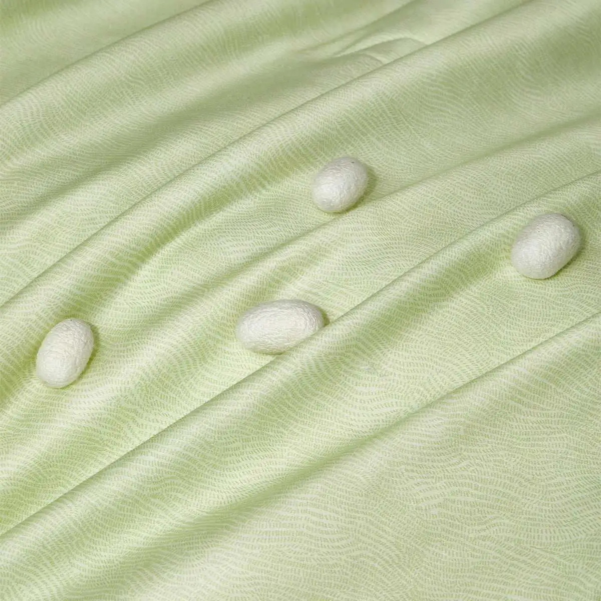 LilyTech™ Washable Silk Summer Comforter