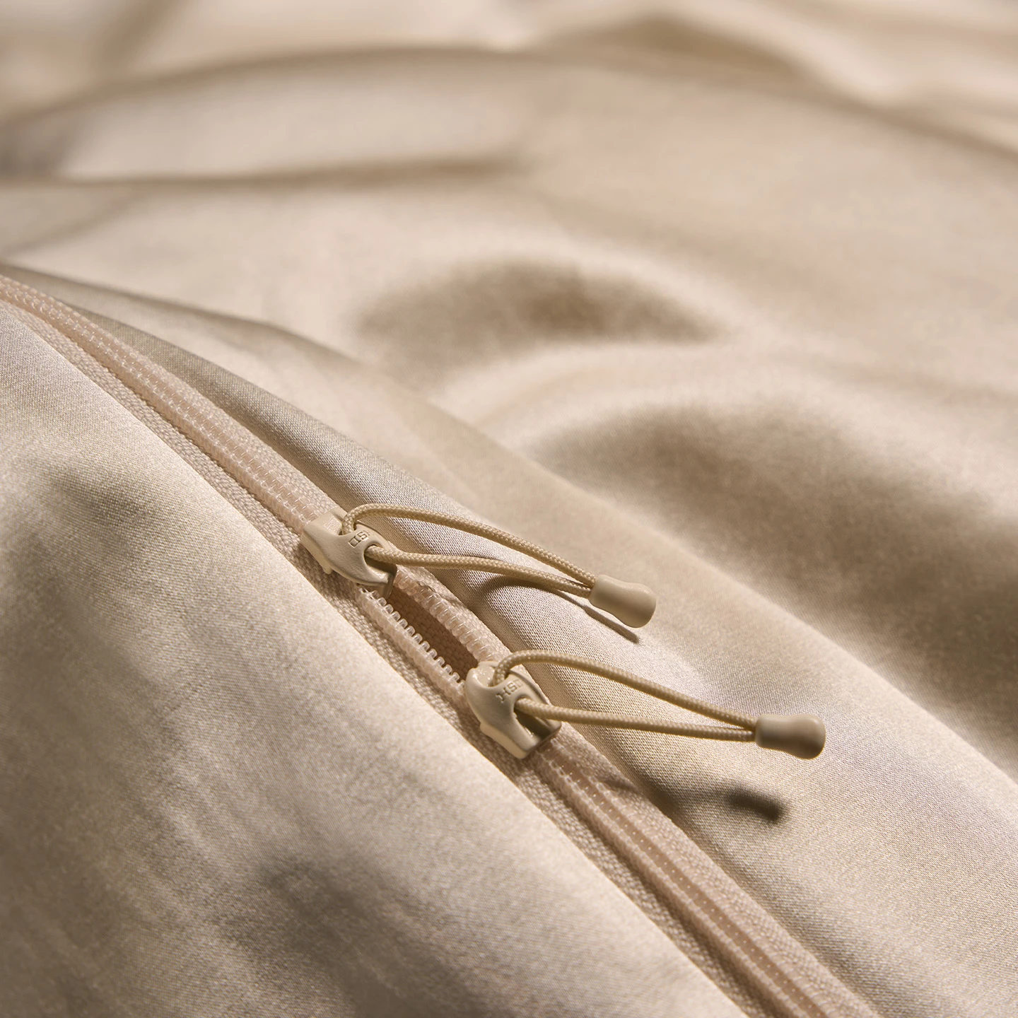 罗莱 W-臻·亲肤免套桑蚕丝二合一被2.0 Plus Silk-米色-18.jpg