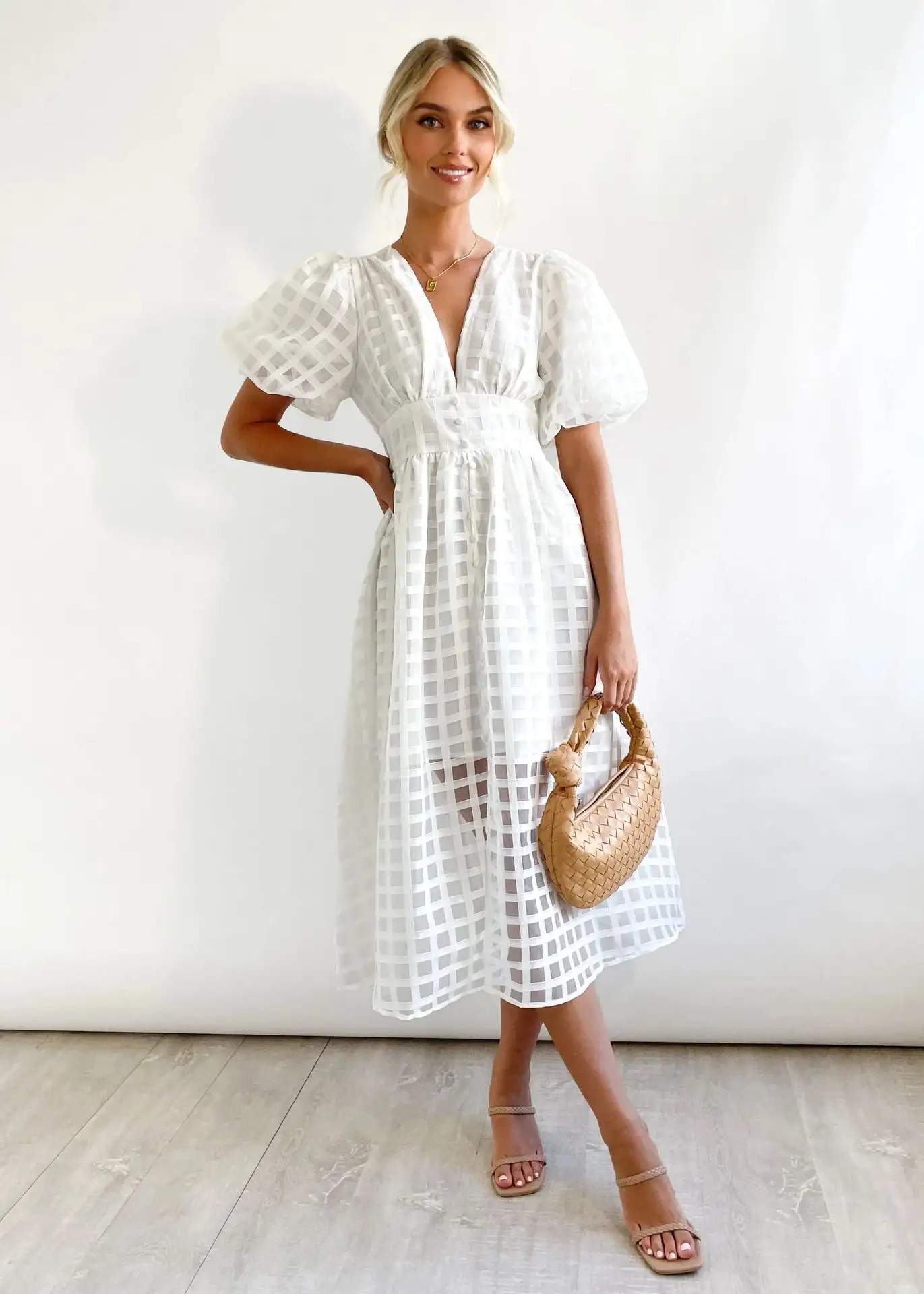 WOMEN'S SOLID SHORT LANTERN SLEEVE DRESS